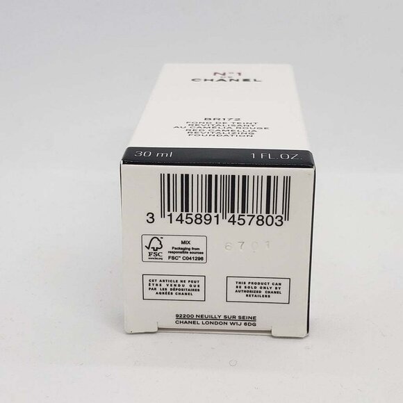 Chanel No.1 de CHANEL Red Camelia Revitalizing Foundation BR172 - Picture 4 of 4